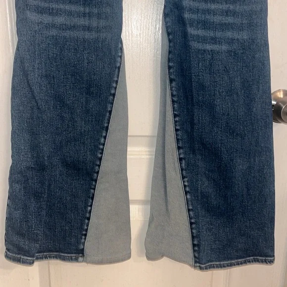 Judy Blue Two-Tone Flare fit Jeans - Picture 6 of 14